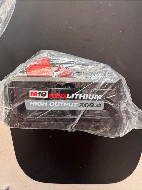 Milwaukee Other - Milwaukee M18 HIGH OUTPUT XC8.0 8.0Ah Battery 48-11-1880 NEW